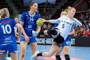 Nationalspielerin Lauenroth bleibt in Bietigheim
