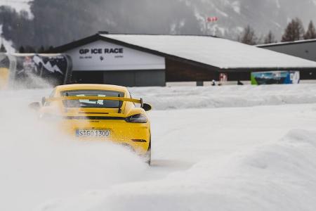 Mitfahrt Porsche 718 Cayman GT4 RS