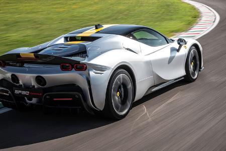 Ferrari SF 90 Assetto Fiorano, Exterieur/Interieur