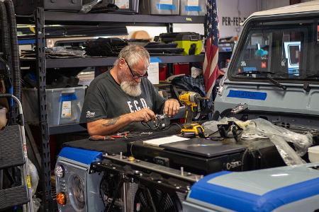 02/2022, E.C.D. Land Rover Defender 110 mit Tesla-Antrieb