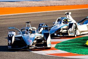 Formel-E-Auftakt: Doppelsieg für Mercedes in Diriyya