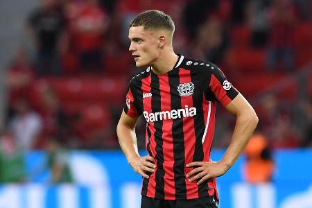 Deutete seine Qualitäten vielfach an und löste Situationen fast immer spielerisch auf. Fand in der gegnerischen Hälfte mit starker Quote die optimalen Zuspiele und wurde so zum Fixpunkt bei Bayer. War vor dem 1:0 der Auslöser der Pressingsituation (11.), machte das zweite Tor dann selbst (20.). In der zweiten Hälfte nicht mehr so aktiv.