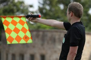 Studie: Vermeintliche Fehlentscheidungen häufigste Auslöser von Spielabbrüchen