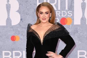 Adele räumt bei den Brit Awards 2022 ab