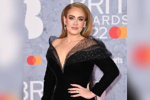 Brit Awards: Adeles glamouröser Auftritt mit auffälligem Ring