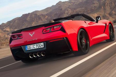 Donnerrollen aus vier Endrohren der Corvette