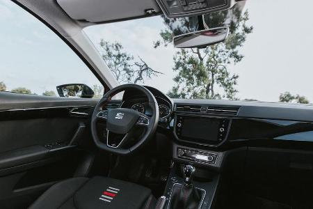 Blick ins Cockpit des kleinen Spaniers