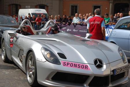 2009 fuhr F1-Fahrer Mika Häkkinen in einem seltenen Mercedes spazieren - die Hersteller wissen die Veranstaltung zu nutzen f...