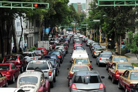 Noch getoppt von Mexiko Stadt. Denn nirgendwo auf der Welt sitzen die Autofahrer mehr im Stau als in der mexikanischen Haupt...
