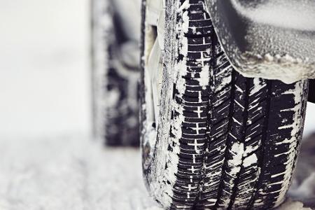 Für bestimmte Regionen lohnen Sich Winterreifen nicht, dann kommen sogenannte Ganzjahresreifen ins Spiel. Doch bedenken Sie:...