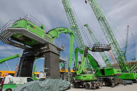 Alle Ausstellungsstücke kommen frisch aus der Produktion und glänzen dementsprechend.