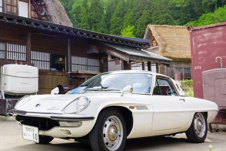 1967 kam der japanische Sportler auf den Markt. Mit anfangs 110 und später 129 PS. Produziert wurde er ausschließlich als Re...