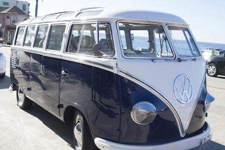 Anfang 1947 entwickelt der spätere niederländische VW-Generalimporteur Ben Pon die Idee des VW-Buses, der dann als VW T1 rea...
