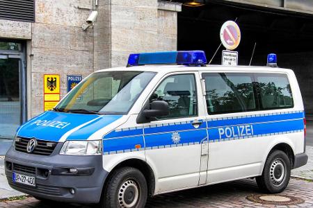 Behörden setzen ebenfalls auf den VW-Bus, wie hier eine Ausführung für die Polizei verdeutlicht.