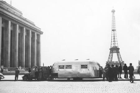 Wally organisierte in den folgenden Jahren Wohnwagen-Karawanen. Die erste startete 1951 mit insgesamt 63 Wohnwagen. Danach f...