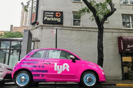 Platz 1: Fiat 500 - seit 2007 ist der Fiat 500 wieder auf dem Markt. Mit seinen Vorgängern hat dieser Wagen kaum was gemeins...