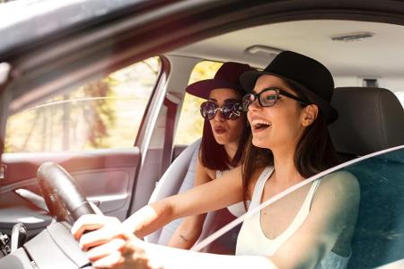 Der Fahrer darf niemals während der Fahrt einschlafen. Darauf muss der Beifahrer achten, erklären 32 Prozent.