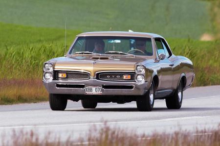 Egal ob Oldtimer oder Youngtimer, Automodelle aus vergangenen Jahrzehnten haben einen ganz besonderen Reiz. Die Fülle der Mo... Egal ob Oldtimer oder Youngtimer, Automodelle aus vergangenen Jahrzehnten haben einen ganz besonderen Reiz. Die Fülle der Mo...