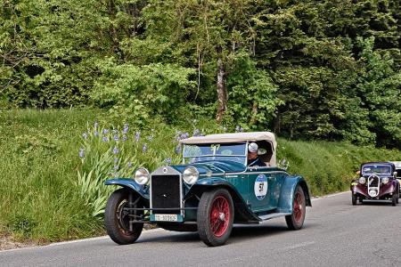 Der Lambda ist ein Oberklassen-Fahrzeug des italienischen Herstellers Lancia. Es war 1922 das erste Auto mit einer selbsttra...