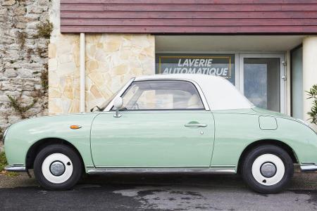 Diese Cabriolimousine im Restro-Design ist der Nissan Figaro. Der 76 PS starke Turbolader pushte den Kleinwagen damals immer...