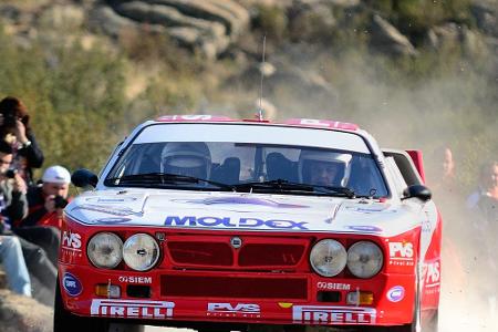 Mit Mittelmotor war der Lancia 037 auf den Schotterpisten zu bewundern. Besonderheit: Als einer der letzten Rallye-Wagen war...