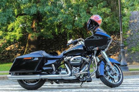 Für gemütliche Fahrten eignen sich Touring-Modelle wie die Road Glide hervorragend. Der 107-Kubikzoll-Motor bringt es auf ru...