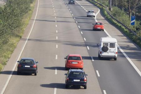 Platz 3 - Nichtblinker: Mit 35 Prozent erreichen alle Fahrer, die beim Abbiegen nicht blinken, Bronze. Auch sie gefährden mi...