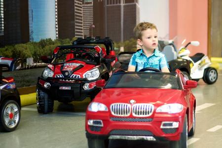 Die Wahl fiel hier auf einen BMW. Ob das auch als Erwachsener so sein wird?