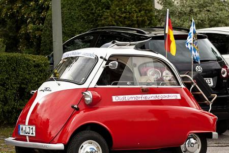 Zu Beginn etwas leichtes: Wie heißt das Kultauto von BMW, das von 1955 bis 1962 hergestellt wurde?