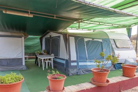 Der Preis für den günstigsten Campingplatz beginnt bereits bei 190,00 Euro. Das obere Ende der Skala ist bei 951,00 Euro err...