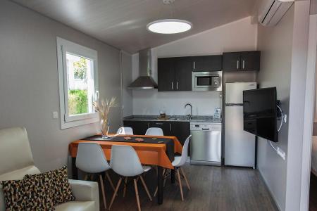 Ein Monat für zwei Personen kostet auf dem Camping Internacional La Marina 721,50 Euro.
