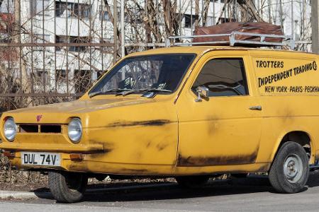 Schon mal dieses Fahrzeug gesehen? Das ist der Reliant Robin aus England. Rowan Atkinson fährt einen davon in den 