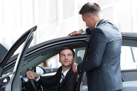 Beim Mietwagenhändler sollte der Service besonders großgeschrieben werden. Da jedes Auto anders ist, sollte Ihnen der Händle...