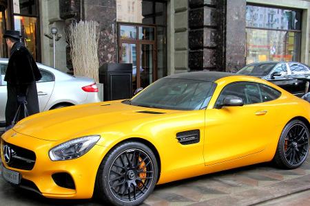 Platz 10 - Mercedes-Benz AMG GT: Die Schwaben führten den Sportwagen 2014 ein, um Druck auf den 911er auszuüben. Unter der H...