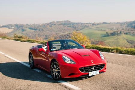 Platz 6 - Ferrari California: Der heiße Italiener ist im Schnitt für 148.989 Euro bei 