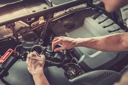 Sollten Sie auf den Gedanken kommen, die Technik ihres Fahrzeugs zu verändern, um Sprit zu sparen, dann verabschieden Sie si...