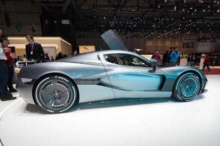 Pro Rad hat der Rimac C_Two je einen Elektromotor. Zusammen erreichen die vier 1914 PS und einen Drehmoment von 2300 Nm.