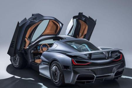 Damit soll der Supersportwagen mit seinen vier Elektromotoren eine Reichweite von 650 Kilometer haben.