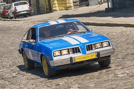 Von 1976 bis 1980 verließen exakt 479.967 Exemplare des Pontiac Sunbird die Werkshallen. Obwohl das Fahrzeug sowohl als Limo...