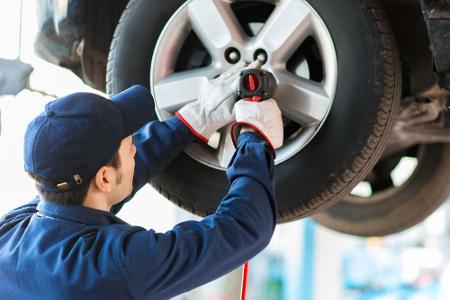 Am besten wechseln Sie gleich Ihre Winterreifen und ziehen Sommerreifen drauf.