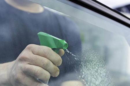 Es lohnt sich auch von innen die Scheiben zu reinigen.