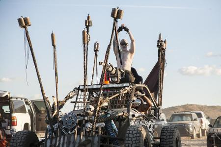 Es gibt unzählige verrückte Autos aus Filmen. Stellvertretend sehen Sie hier einen Wagen aus dem neuesten 
