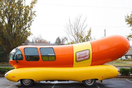 Unschwer zu erkennen, für was dieser Umbau aus den USA Werbung macht: Hot Dogs gehören dort ja auch zur Alltagskultur.