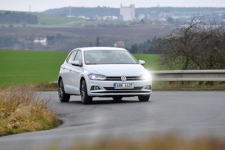 Sieben Prozent der Befragten wünschen sich, dass die Kanzlerin einen Kleinwagen bekommt. Wie wäre es mit einem VW Polo?