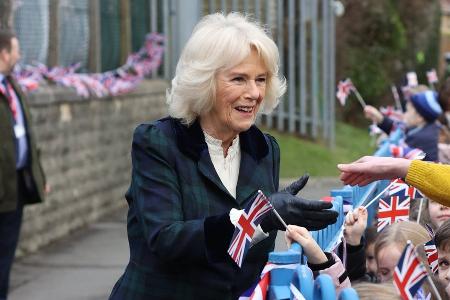 Herzogin Camilla reagiert erstmals auf ihren künftigen Titel Herzogin Camilla reagiert erstmals auf ihren künftigen Titel