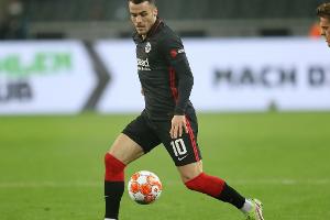 Frankfurt wieder mit Kostic und Kamada