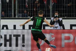 Fürth wieder mit Meyerhöfer und mit Fans