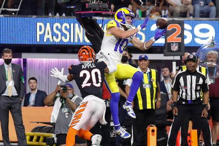 Der Catch zum Sieg: Cooper Kupp fängt einen Pass 1:25 Minuten vor Spielende. Der 28-jährige Wide Receiver wird anschließend zum MvP gewählt.