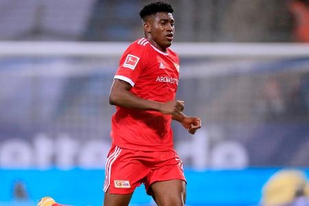 Lauerte als echter Mittelstürmer auf seine Chancen und besetzte die Räume in der Box konsequent. Kam zu einer Halbchance (20.). Ansonsten mit viel Leerlauf. Konnte nach dem Afrika Cup noch keine 90 Minuten mitmischen.