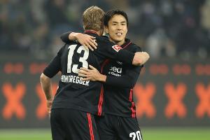 Der "ewige" Hasebe hängt bei der Eintracht noch ein Jahr dran